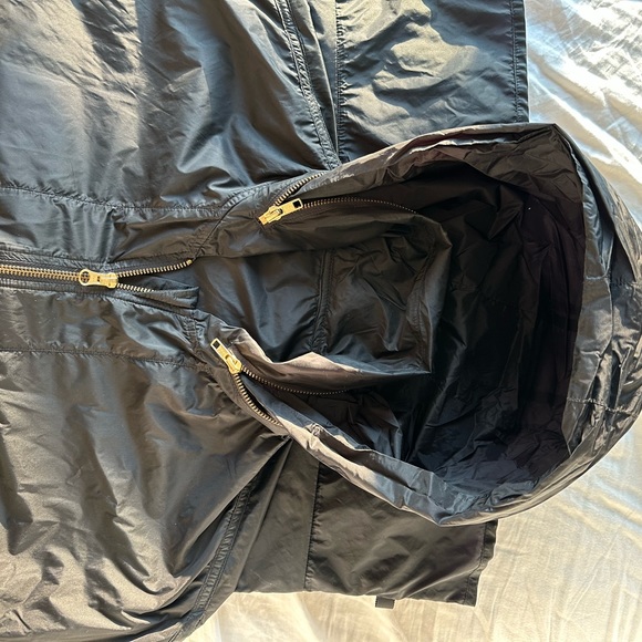 *RARE* excellent condition, sleeveless jacket from lululemon LAB size 6 - Picture 4 of 6